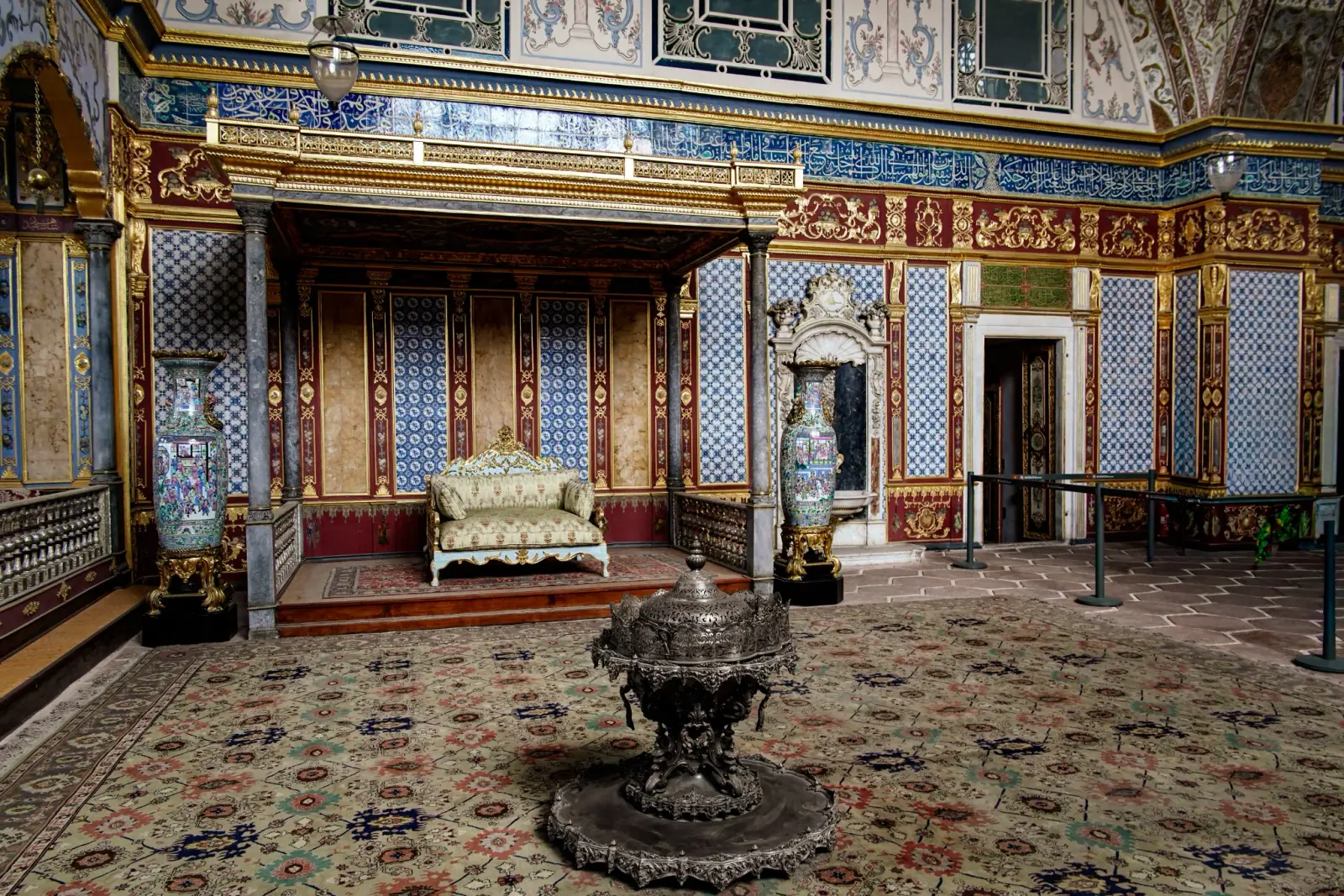 The Imperial Hall with its bronze brazier, the largest ceremonial room in the Harem.