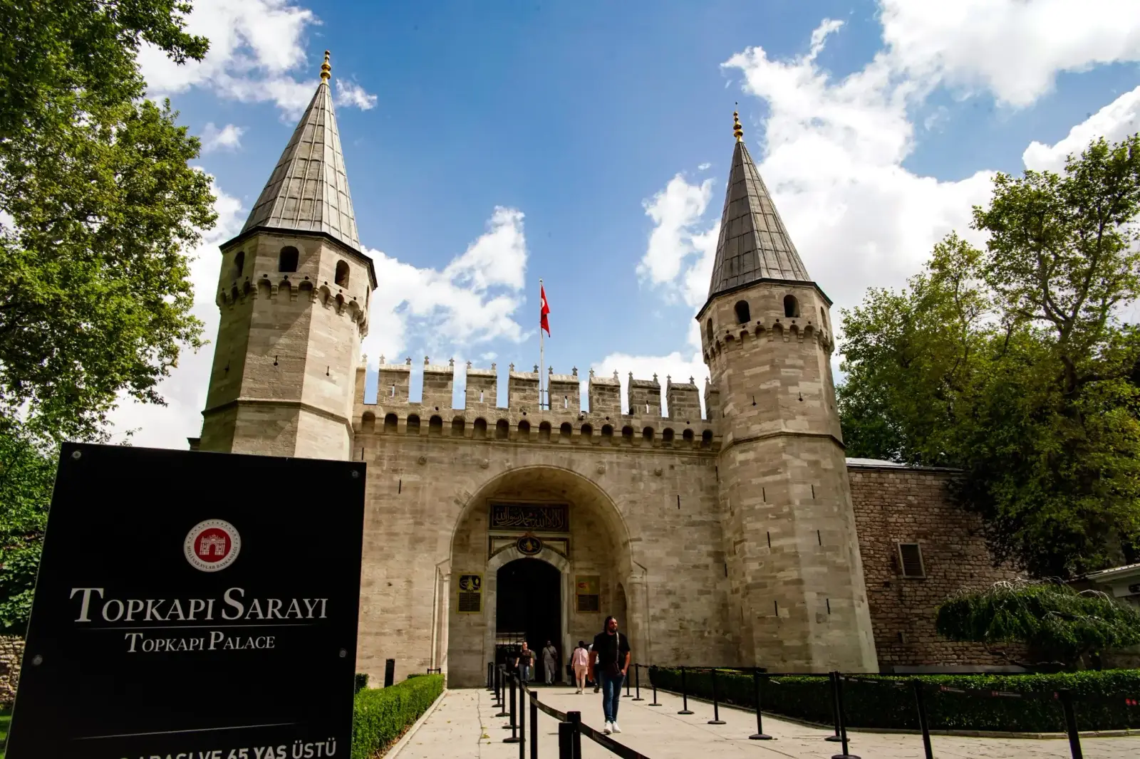 The Gate of Salutation behind the Topkapi Palace sign, where the museum route begins.